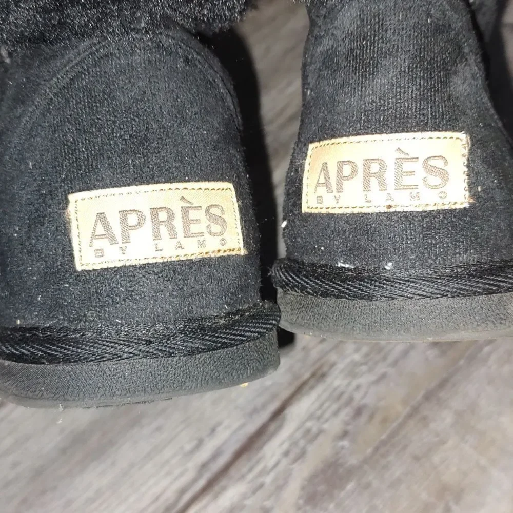 Apres By Lamo Faux Suede Short Boots Women’s Sz 8 NWOT